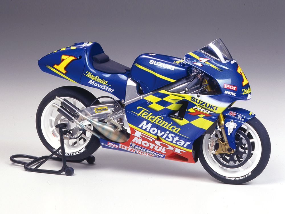 14089 Telefonica MoviStar SUZUKI RGV-Г `01 Tamiya