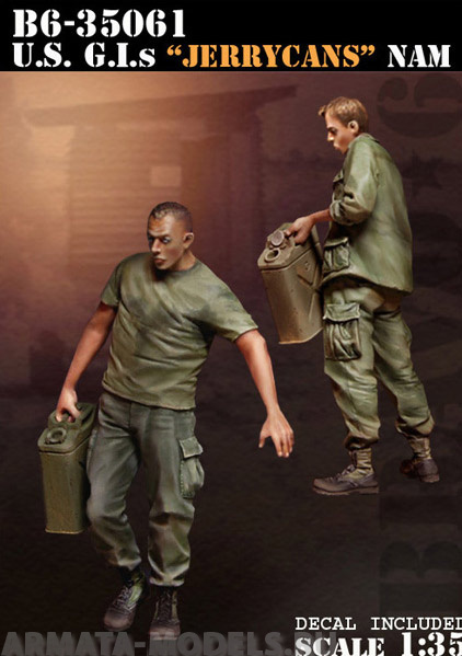 B6-35061 US GIs Jerrycans Bravo6