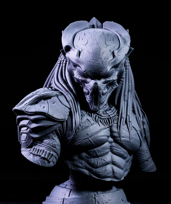 AM1027 Бюст Хищник