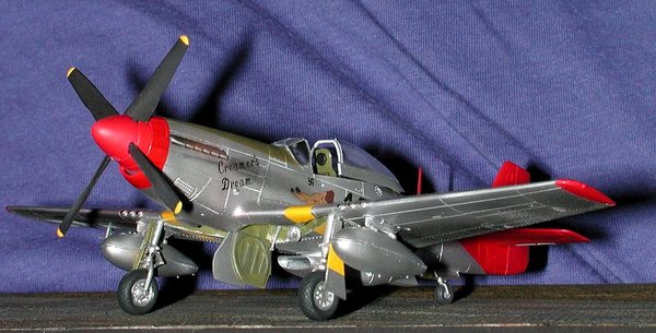 60749T North American P-51D Mustang Tamiya