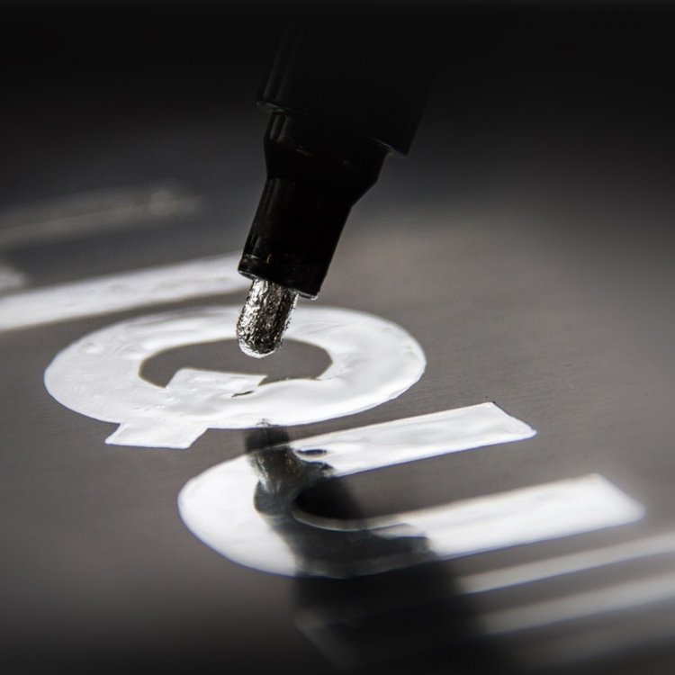 703101 Маркер MOLOTOW LIQUID CHROME 1мм