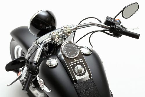 16041T Harley Davidson FLSTFB - Fat Boy Lo Tamiya