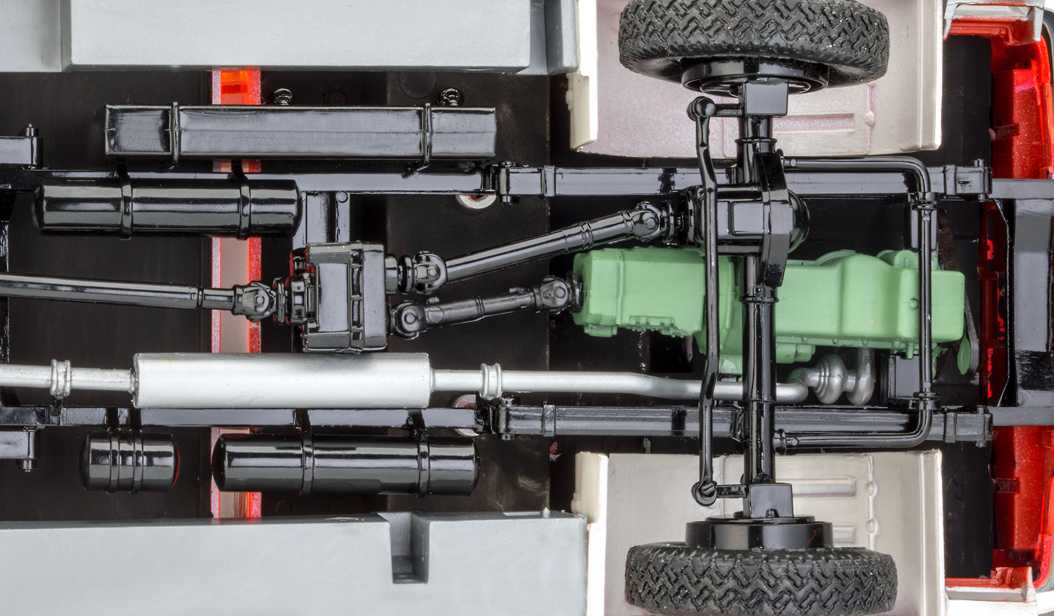 07655RE Пожарный автомобиль Mercedes-Benz 1017 LF 16 Revell