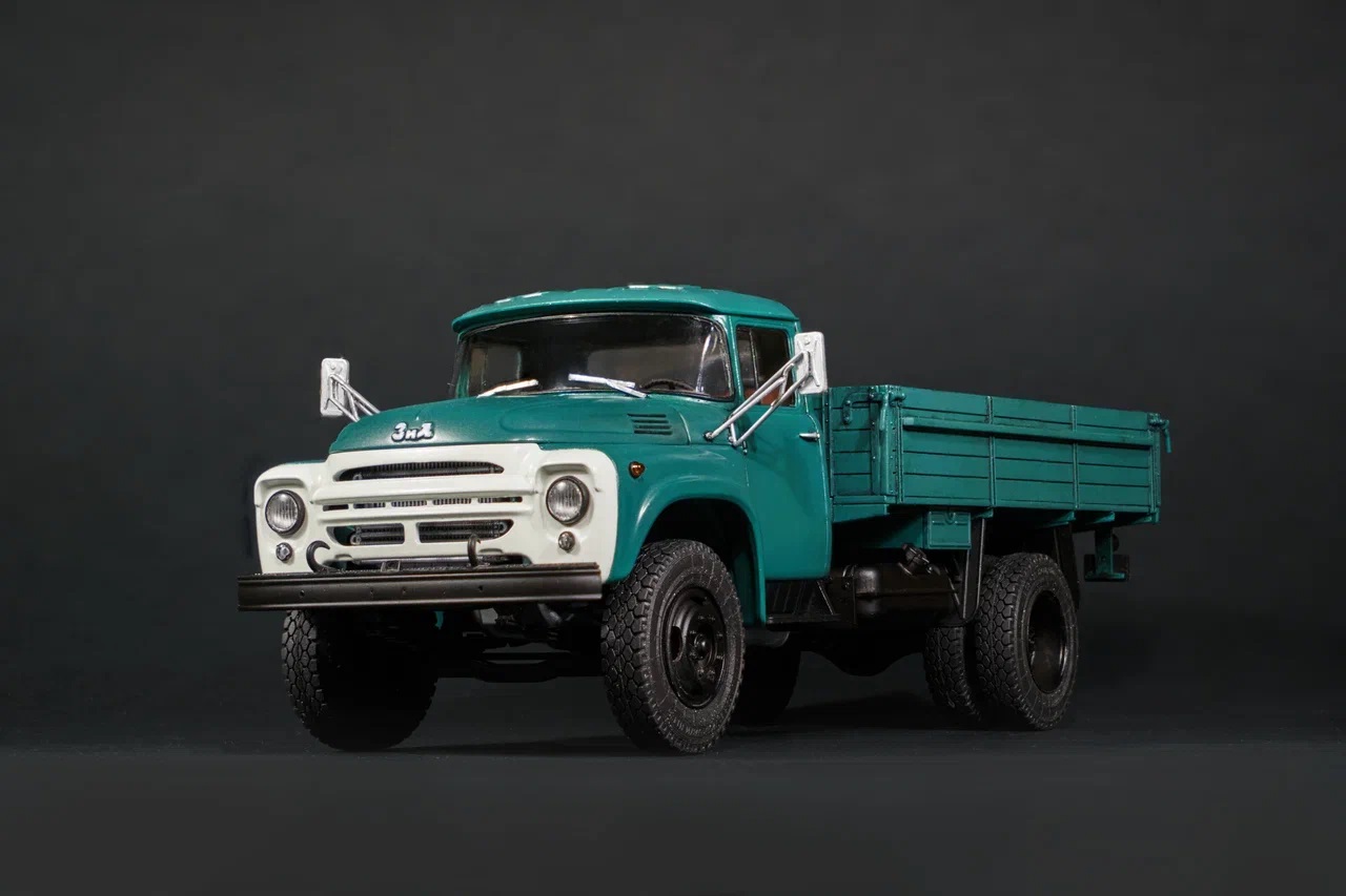 3501AVD Грузовик ЗиЛ 130 Бортовой AVD Models