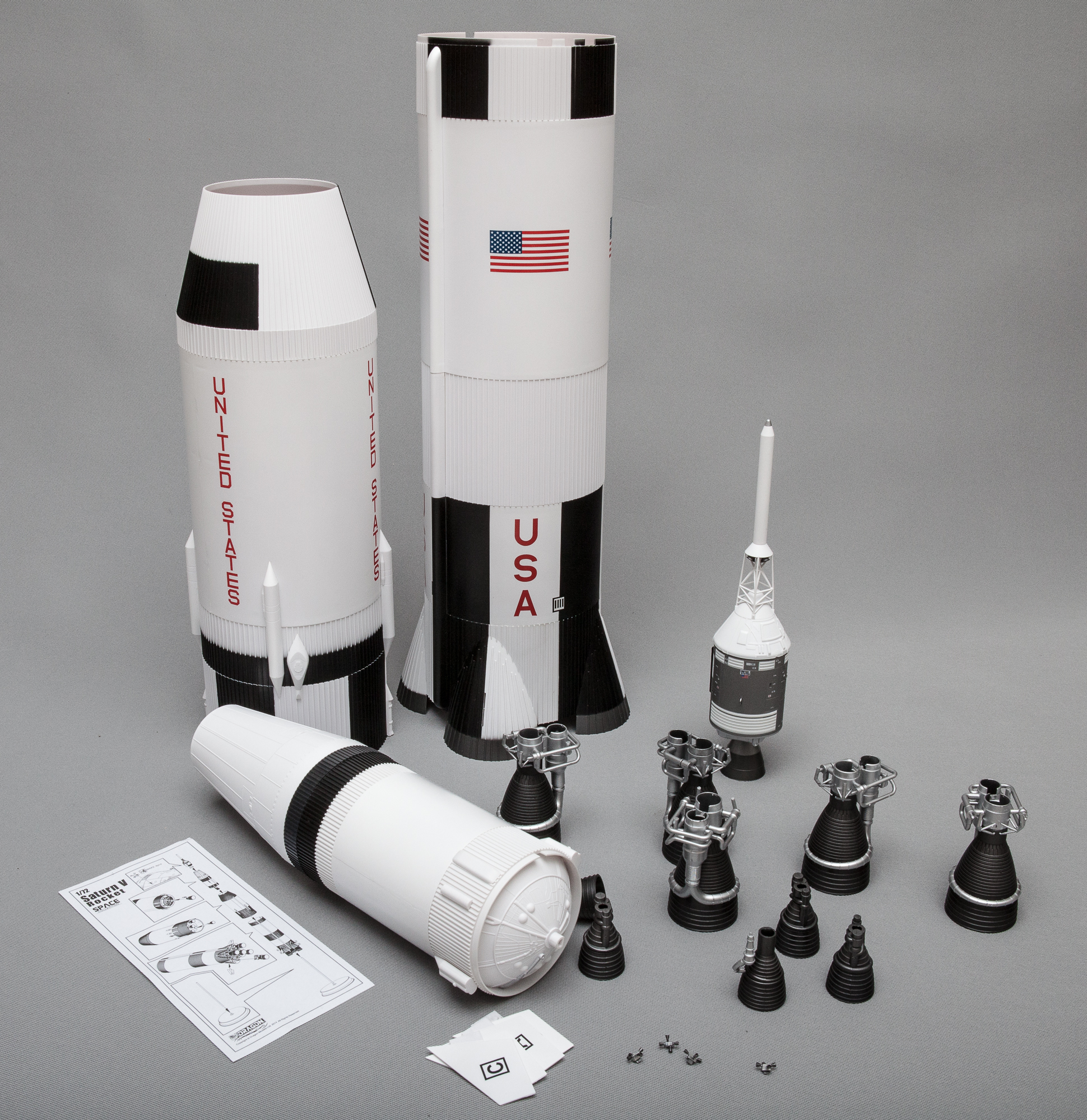 50402Д 1/72 Космический корабль Сатурн V Dragon