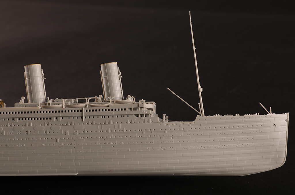 83420HB Пароход Titanic Hobby Boss